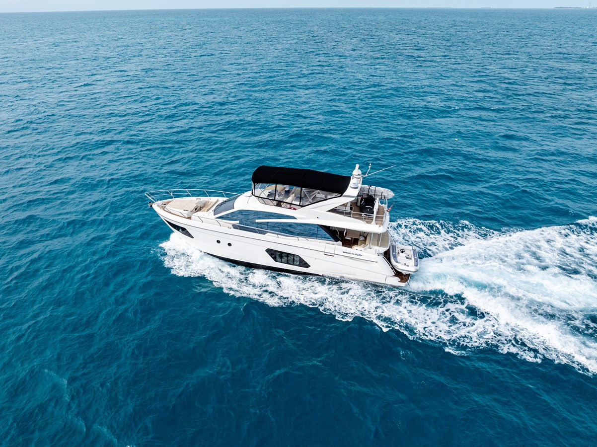https://arconyachts.ams3.digitaloceanspaces.com/115872/conversions/large_4494259-optimize.jpg