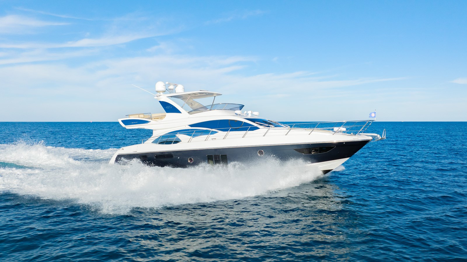 https://arconyachts.ams3.digitaloceanspaces.com/116130/conversions/large_4545644-optimize.jpg