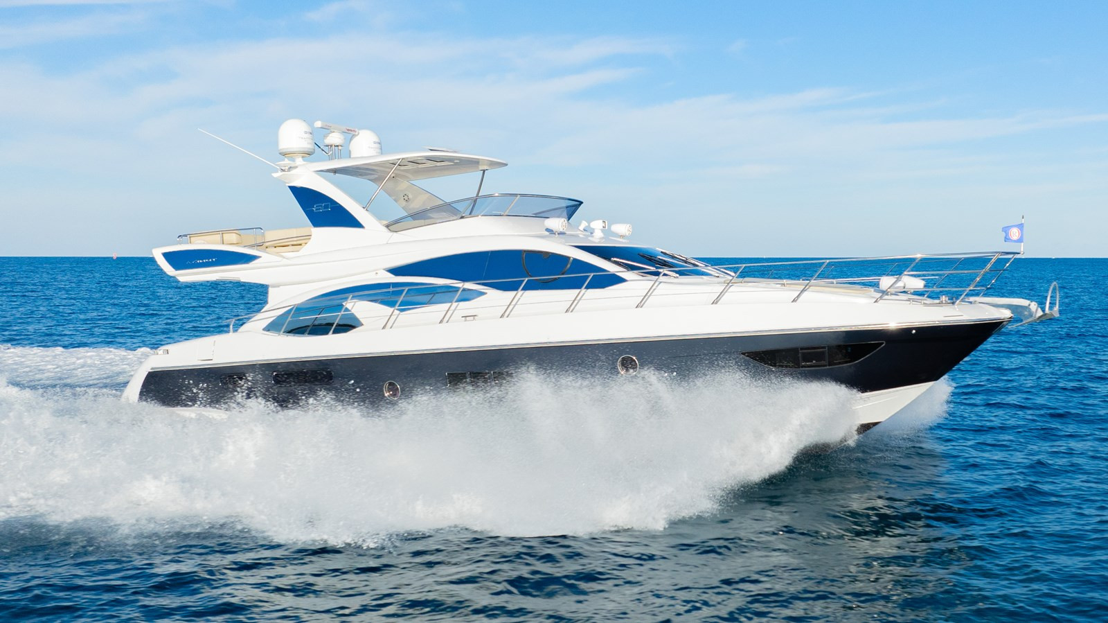 https://arconyachts.ams3.digitaloceanspaces.com/116133/conversions/large_4545645-optimize.jpg