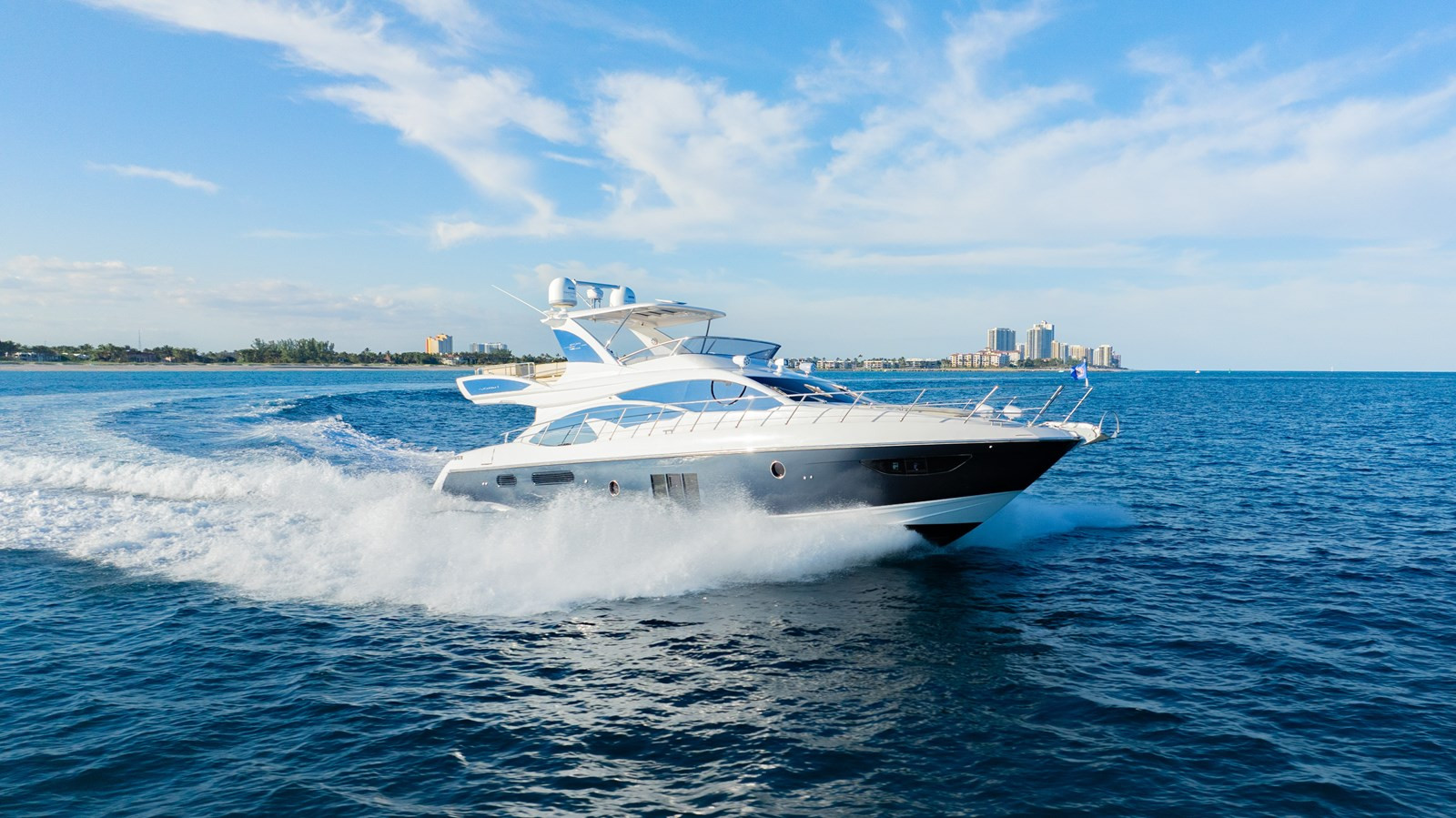 https://arconyachts.ams3.digitaloceanspaces.com/116148/conversions/large_4545650-optimize.jpg