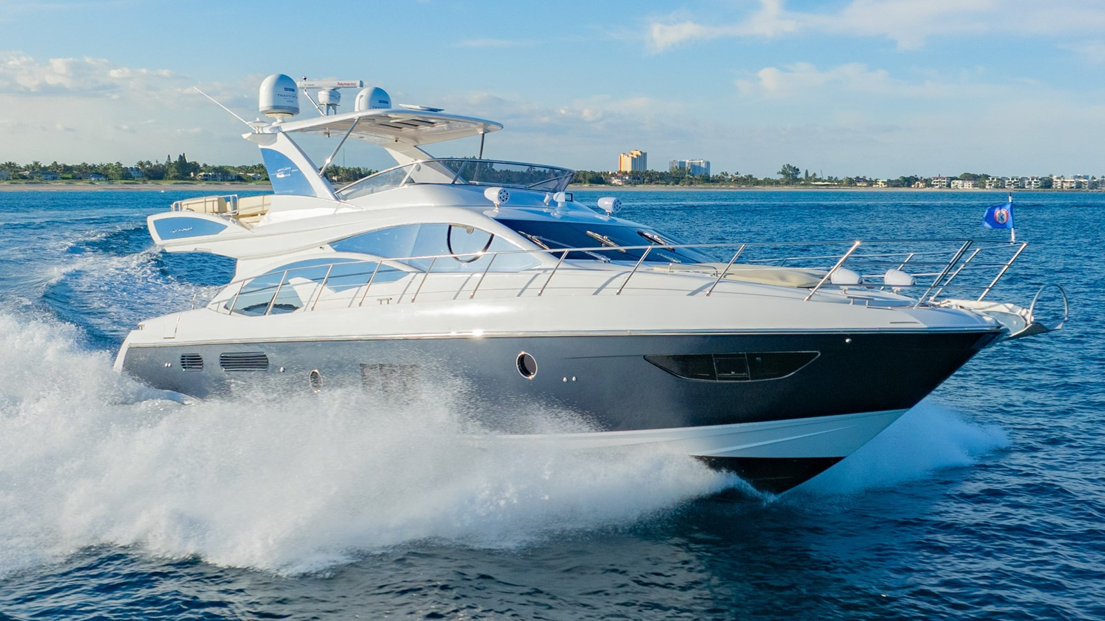 https://arconyachts.ams3.digitaloceanspaces.com/116151/conversions/large_4545651-optimize.jpg