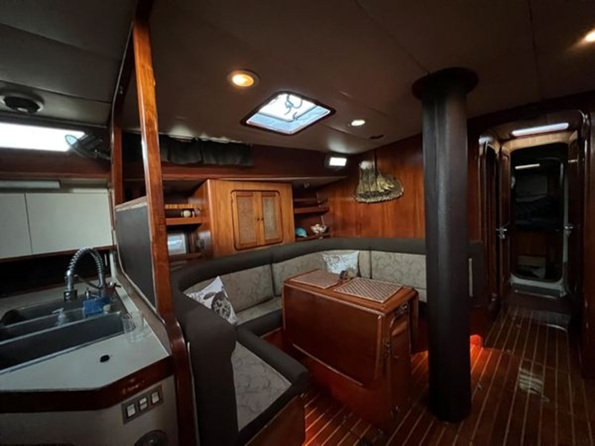 https://arconyachts.ams3.digitaloceanspaces.com/116184/conversions/large_4604147-optimize.jpg