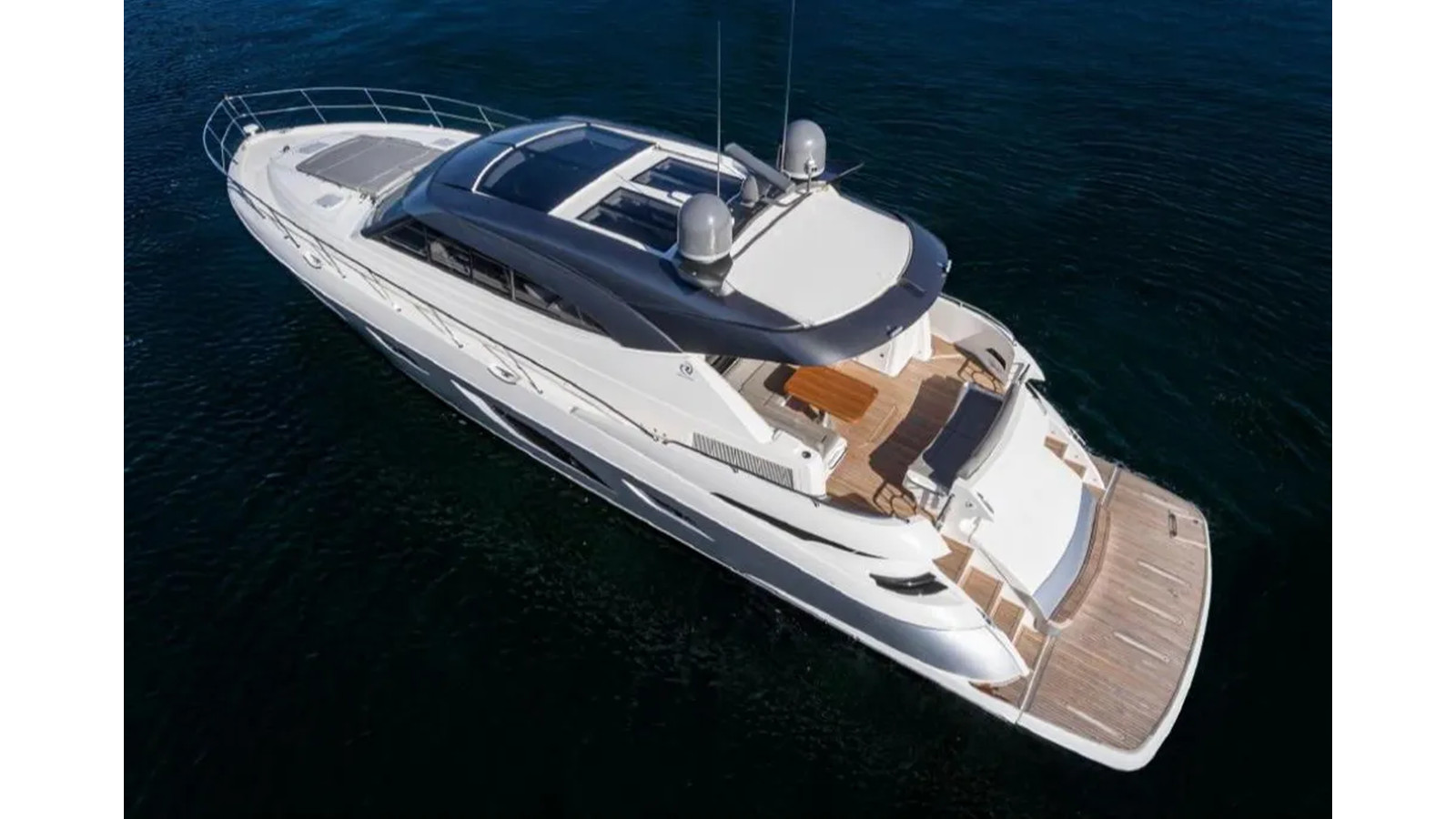 https://arconyachts.ams3.digitaloceanspaces.com/116397/conversions/large_4715906-optimize.jpg