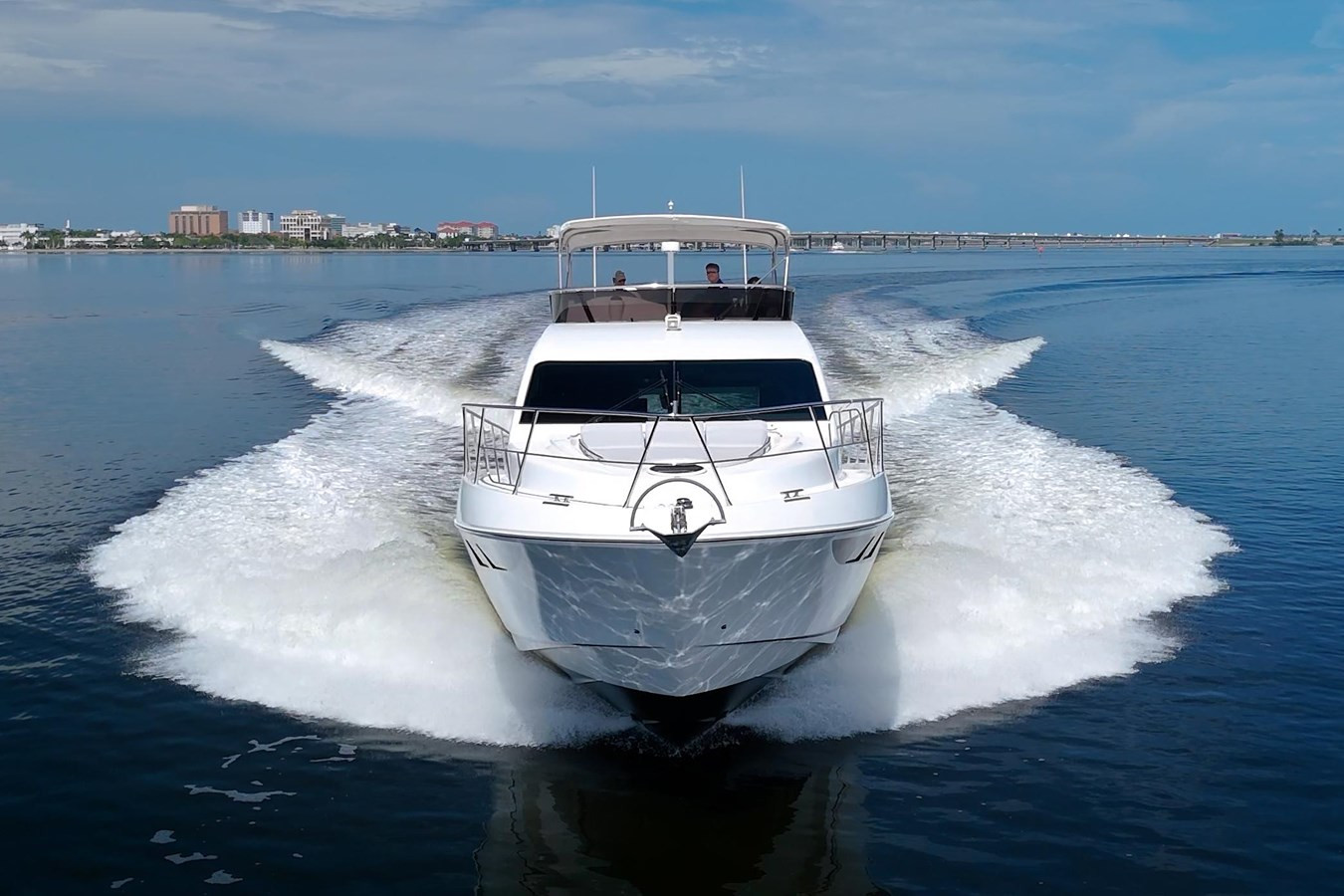 https://arconyachts.ams3.digitaloceanspaces.com/116434/conversions/large_4717821-optimize.jpg