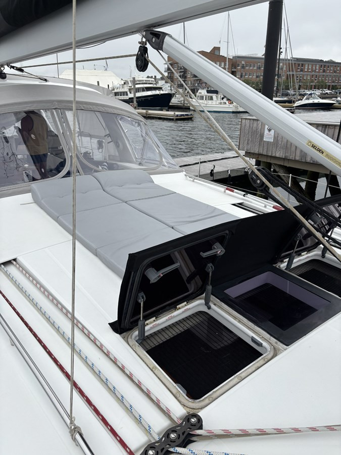 https://arconyachts.ams3.digitaloceanspaces.com/116460/conversions/large_4723975-optimize.jpg