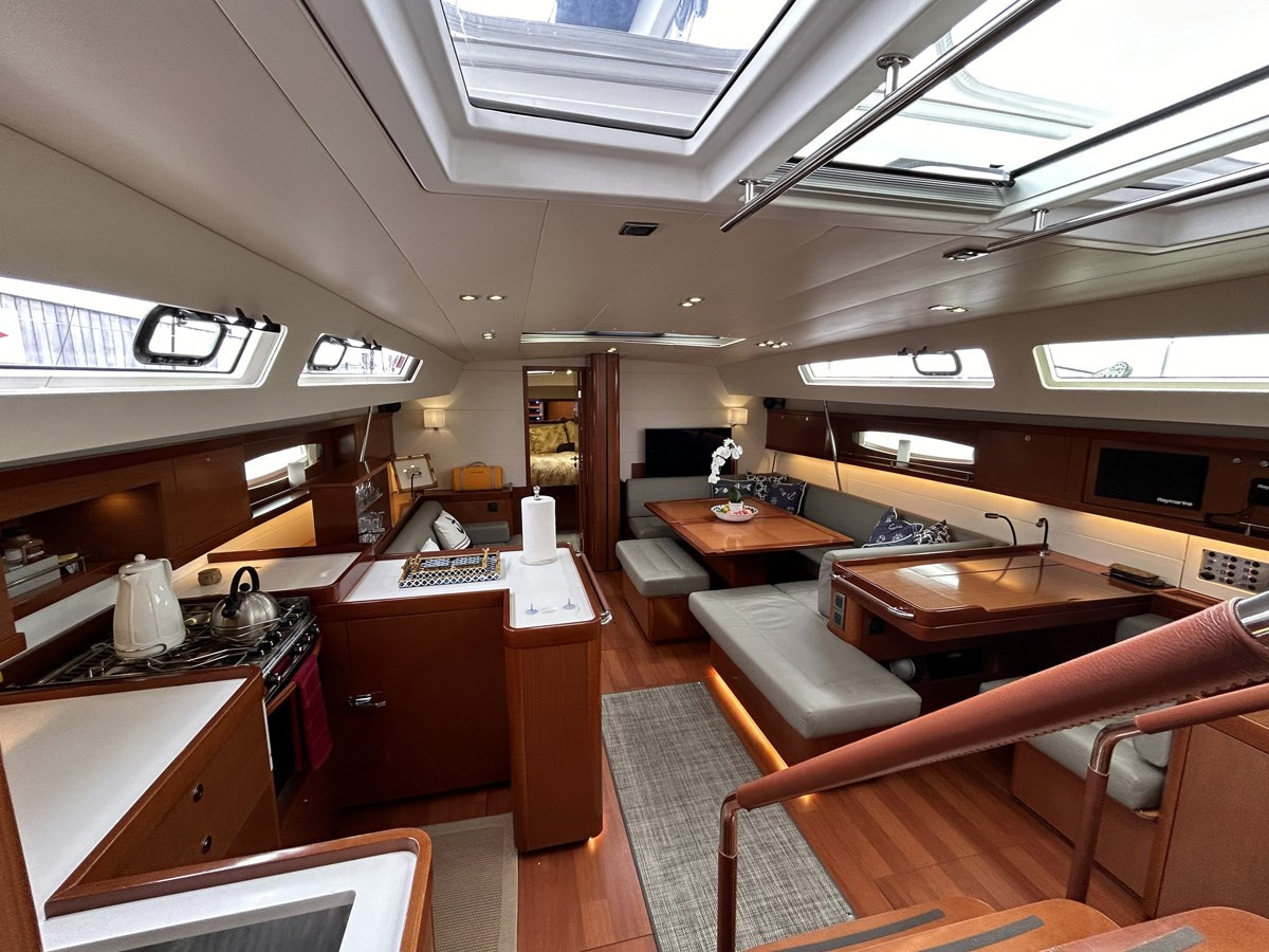 https://arconyachts.ams3.digitaloceanspaces.com/116492/conversions/large_4723997-optimize.jpg