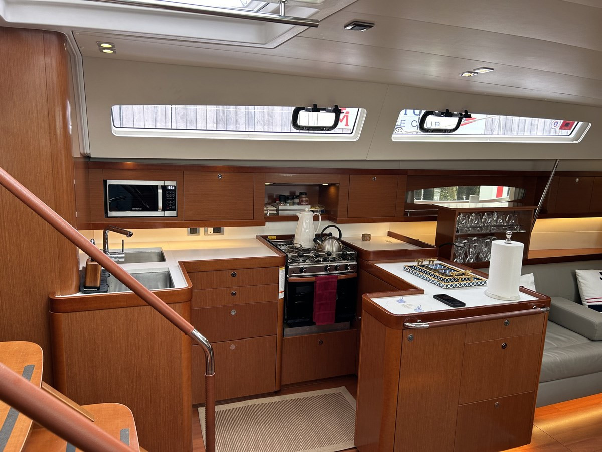https://arconyachts.ams3.digitaloceanspaces.com/116507/conversions/large_4723988-optimize.jpg