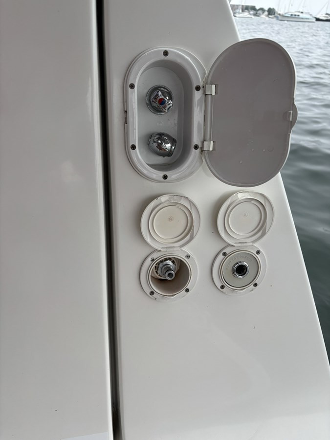 https://arconyachts.ams3.digitaloceanspaces.com/116539/conversions/large_4724006-optimize.jpg