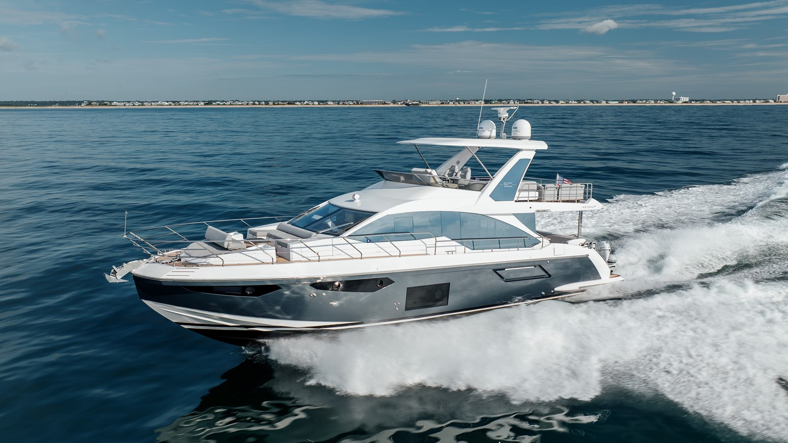 https://arconyachts.ams3.digitaloceanspaces.com/116629/conversions/large_4764646-optimize.jpg