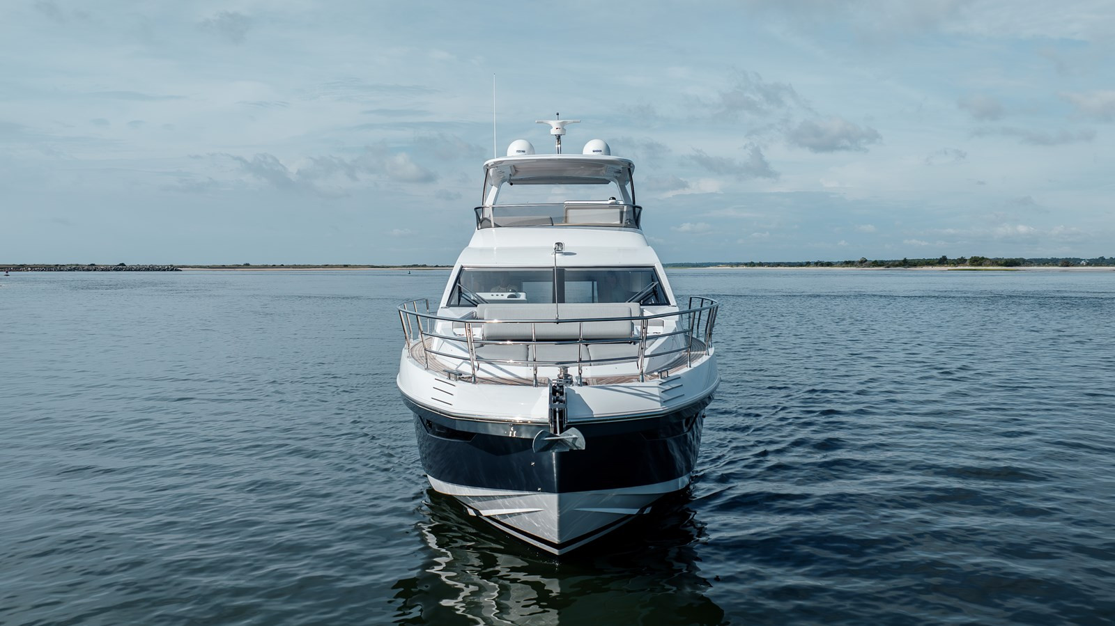 https://arconyachts.ams3.digitaloceanspaces.com/116646/conversions/large_4764652-optimize.jpg