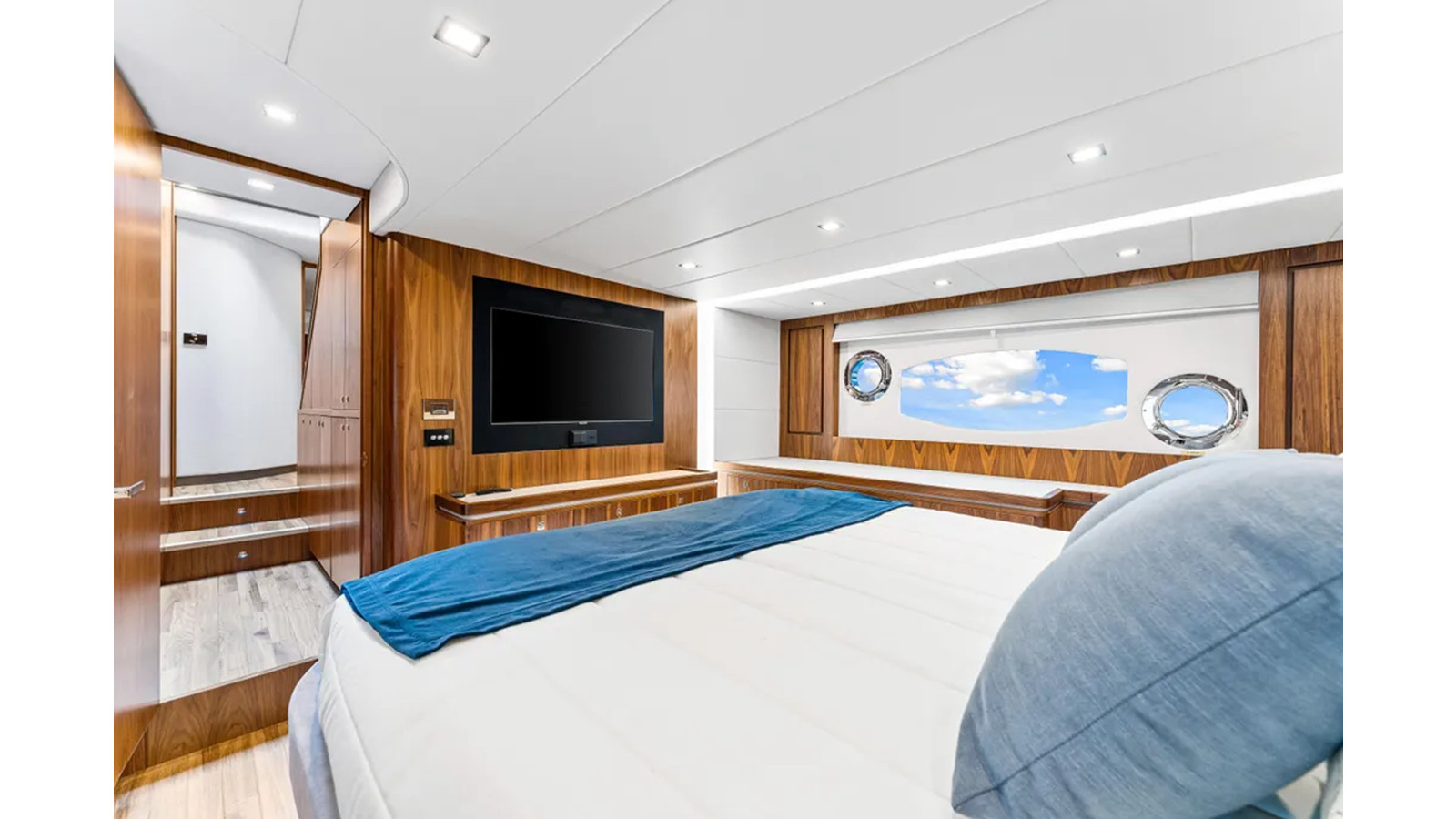 https://arconyachts.ams3.digitaloceanspaces.com/116648/conversions/large_4730938-optimize.jpg