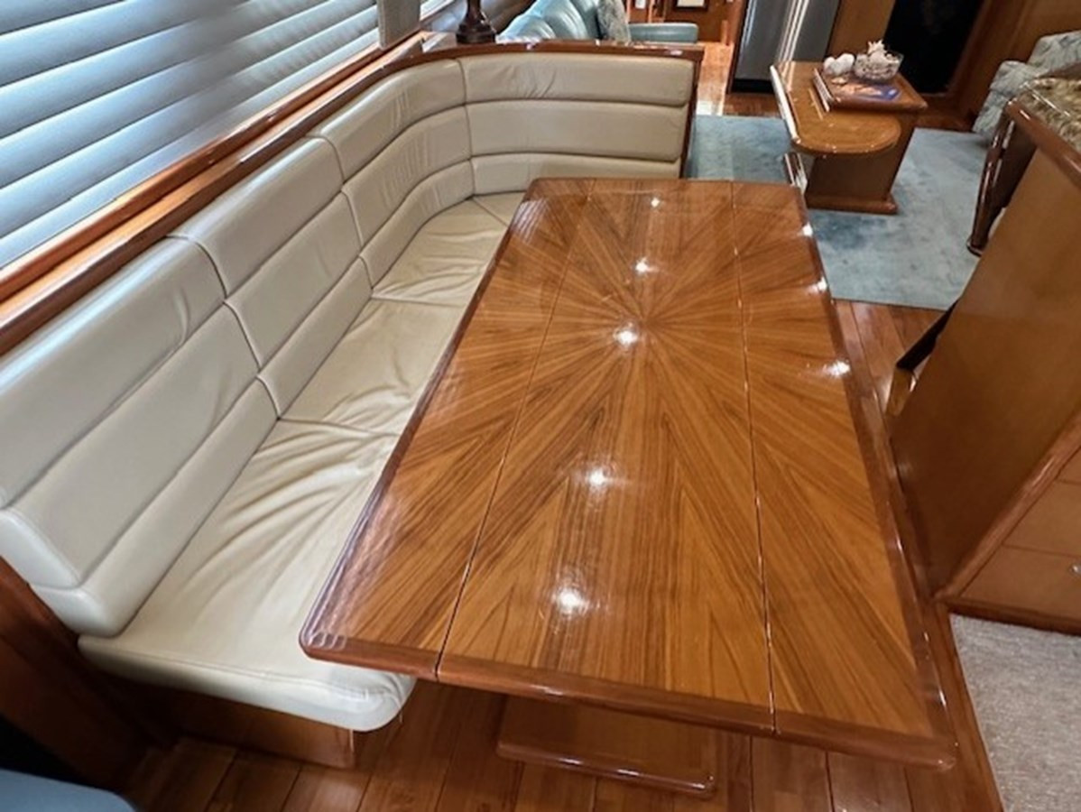 https://arconyachts.ams3.digitaloceanspaces.com/116768/conversions/large_4850605-optimize.jpg