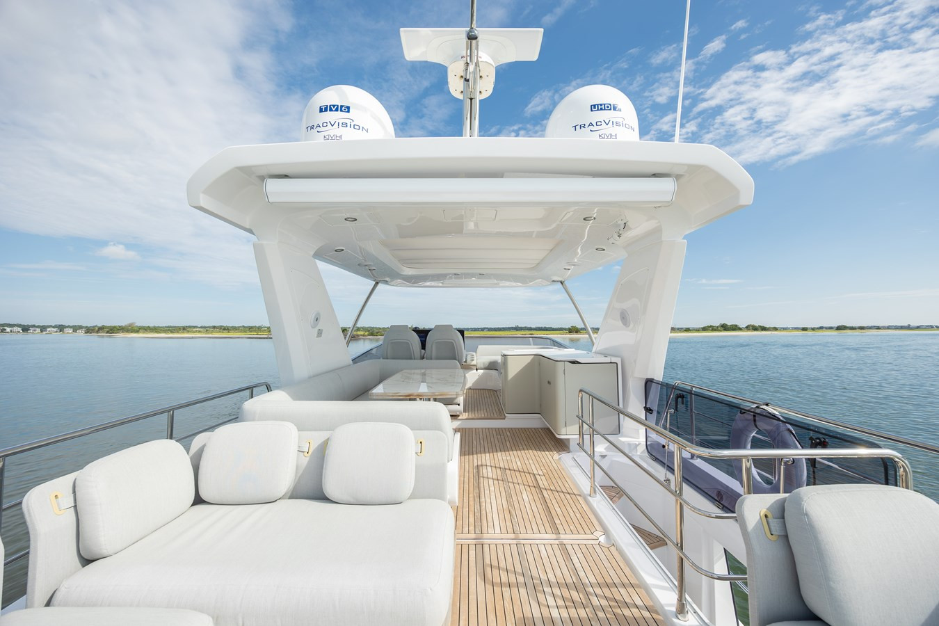 https://arconyachts.ams3.digitaloceanspaces.com/116782/conversions/large_4764724-optimize.jpg