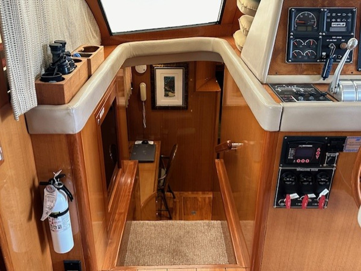 https://arconyachts.ams3.digitaloceanspaces.com/116800/conversions/large_4850617-optimize.jpg