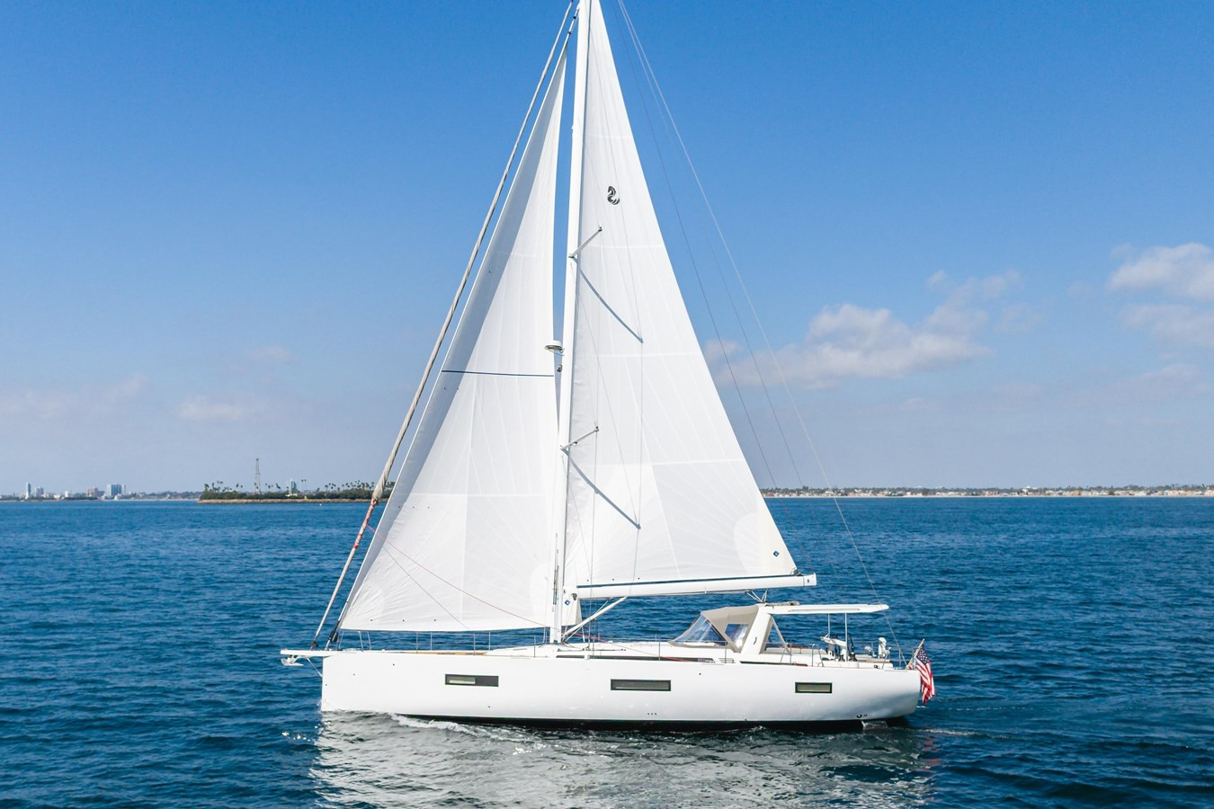 https://arconyachts.ams3.digitaloceanspaces.com/116848/conversions/large_4858460-optimize.jpg