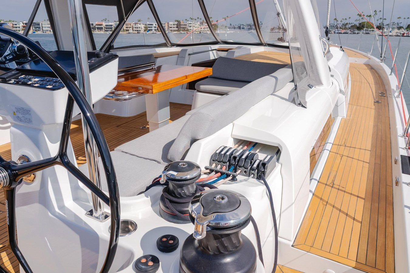 https://arconyachts.ams3.digitaloceanspaces.com/116864/conversions/large_4858466-optimize.jpg