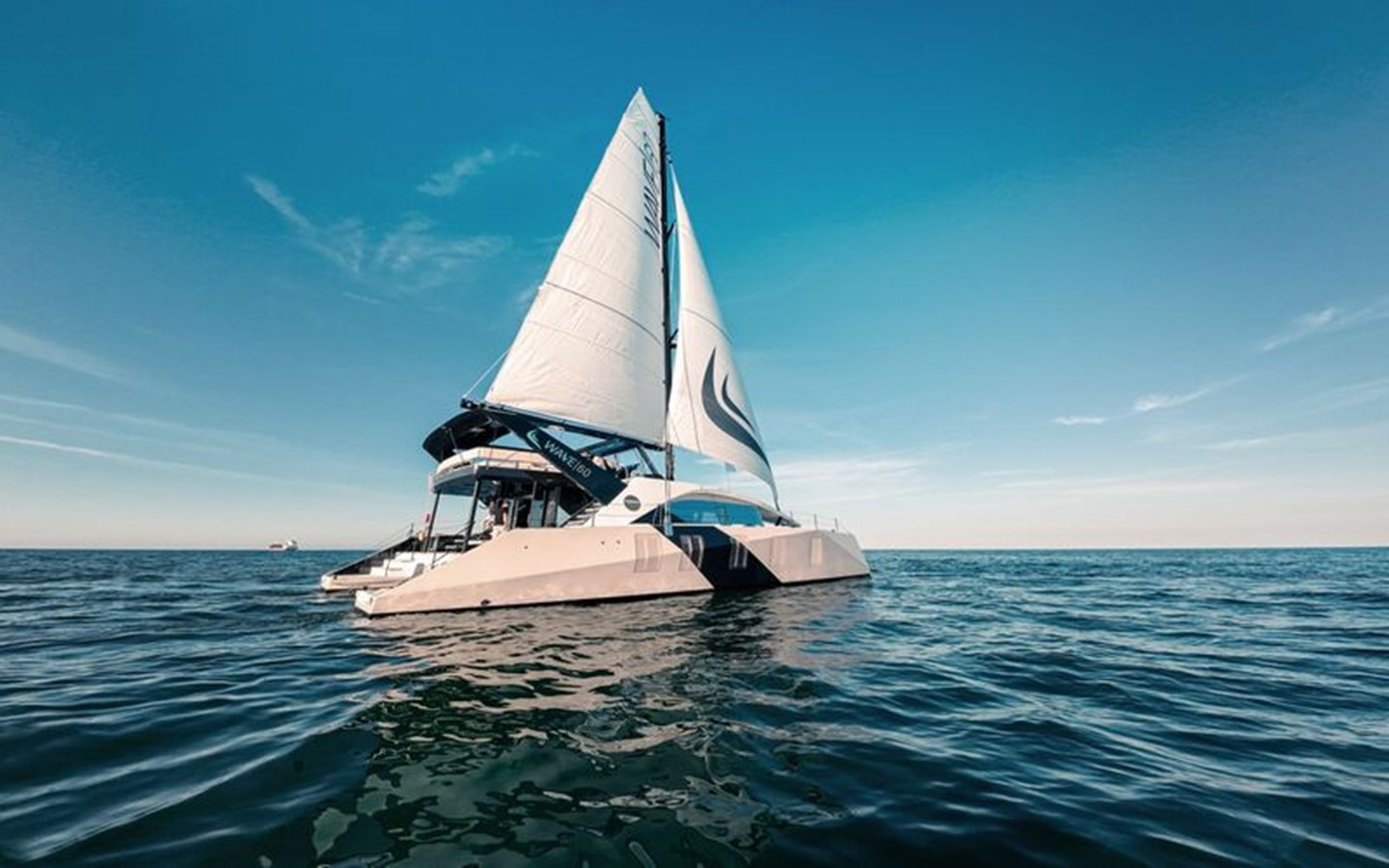 https://arconyachts.ams3.digitaloceanspaces.com/116908/conversions/large_4726216-optimize.jpg