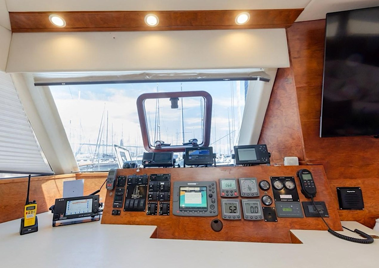 https://arconyachts.ams3.digitaloceanspaces.com/117014/conversions/large_4773618-optimize.jpg