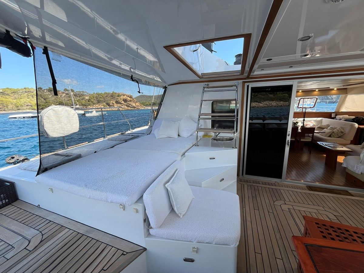 https://arconyachts.ams3.digitaloceanspaces.com/117036/conversions/large_4810380-optimize.jpg