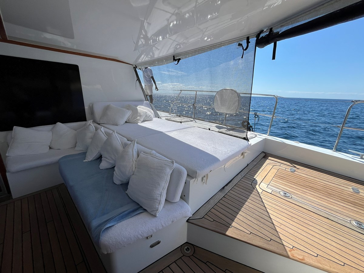 https://arconyachts.ams3.digitaloceanspaces.com/117042/conversions/large_4810383-optimize.jpg