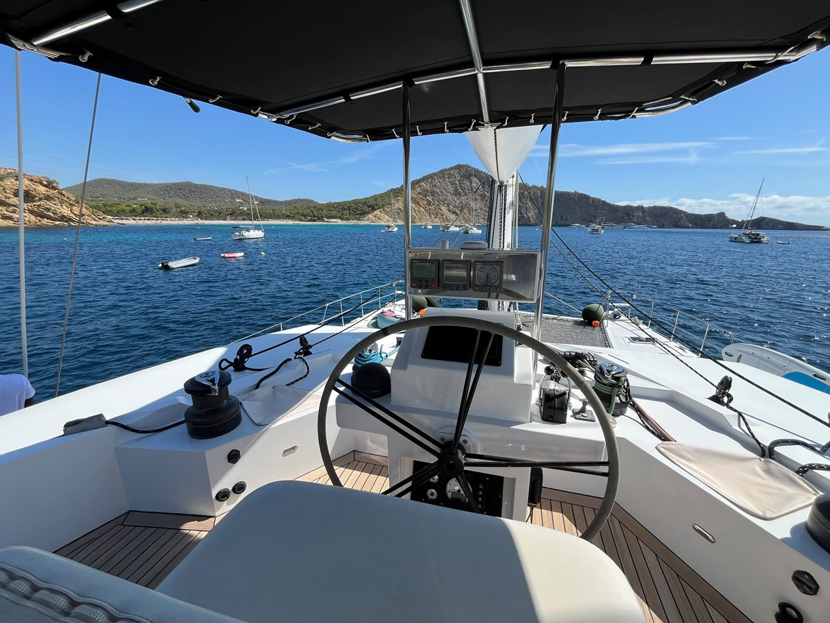 https://arconyachts.ams3.digitaloceanspaces.com/117065/conversions/large_4810368-optimize.jpg