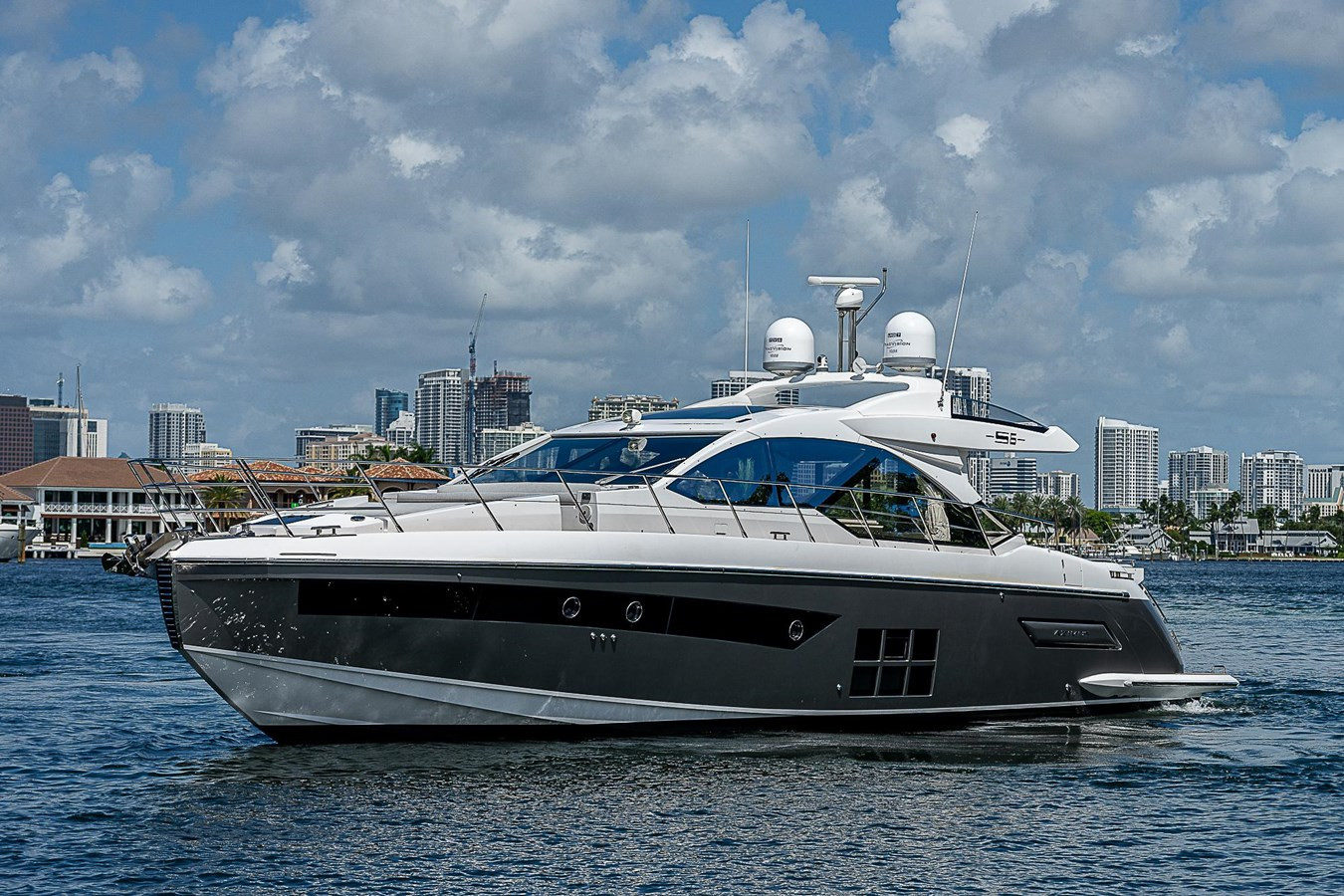 https://arconyachts.ams3.digitaloceanspaces.com/117113/conversions/large_4389278-optimize.jpg