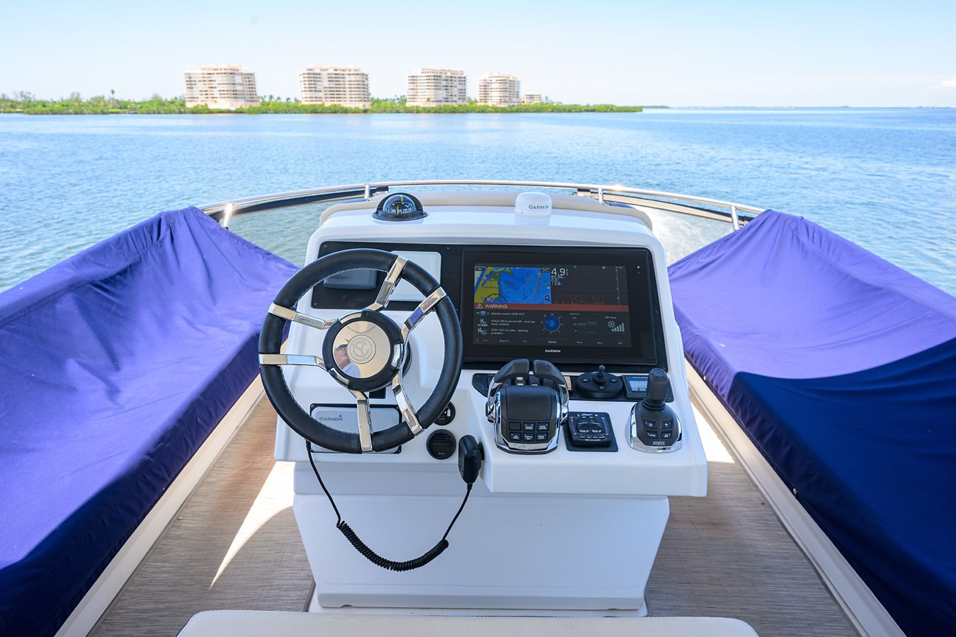 https://arconyachts.ams3.digitaloceanspaces.com/117213/conversions/large_4782860-optimize.jpg