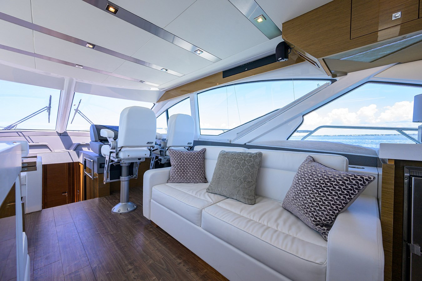https://arconyachts.ams3.digitaloceanspaces.com/117234/conversions/large_4782867-optimize.jpg