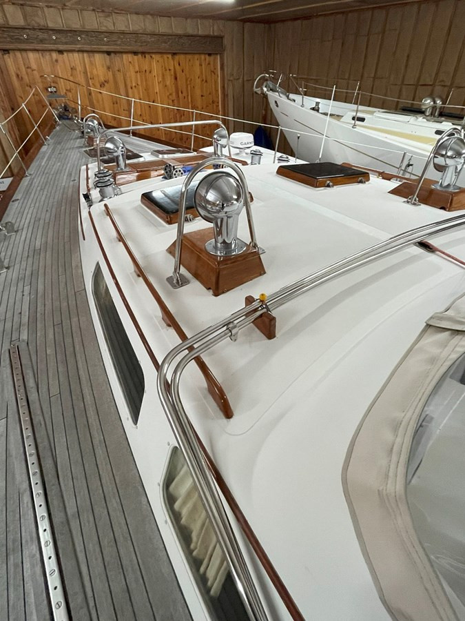 https://arconyachts.ams3.digitaloceanspaces.com/117317/conversions/large_4152030-optimize.jpg