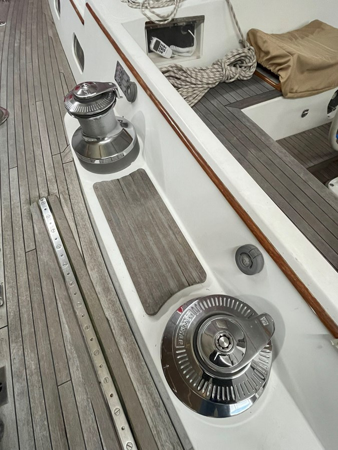 https://arconyachts.ams3.digitaloceanspaces.com/117332/conversions/large_4152035-optimize.jpg