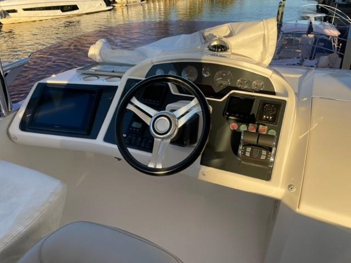 https://arconyachts.ams3.digitaloceanspaces.com/117361/conversions/large_3721875-optimize.jpg