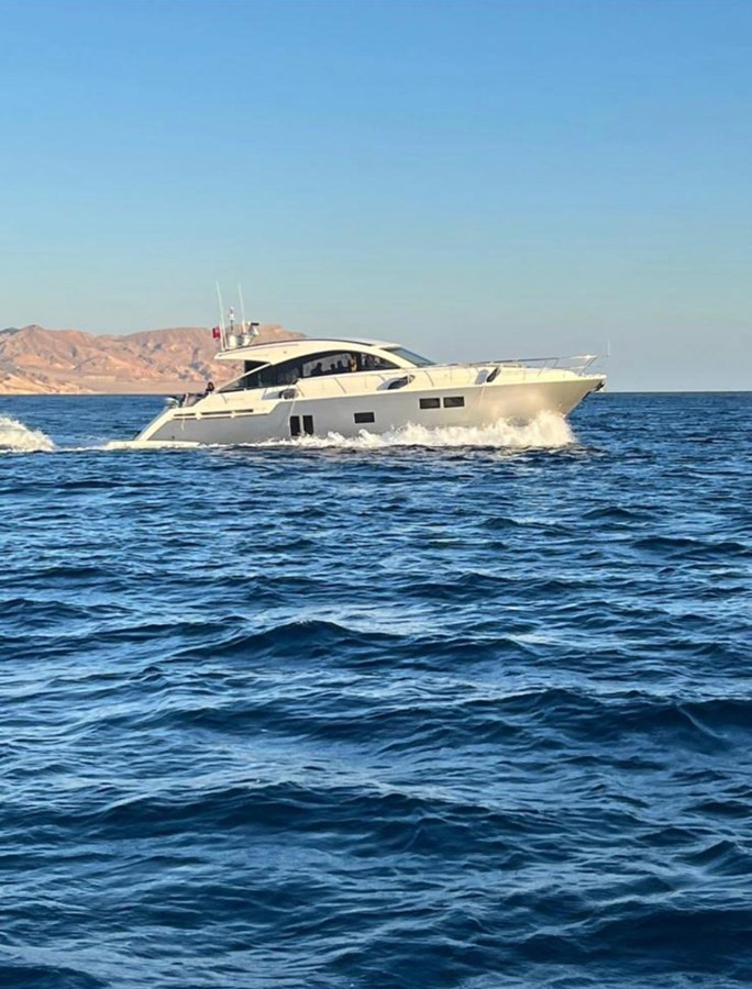 https://arconyachts.ams3.digitaloceanspaces.com/117371/conversions/large_3715345-optimize.jpg