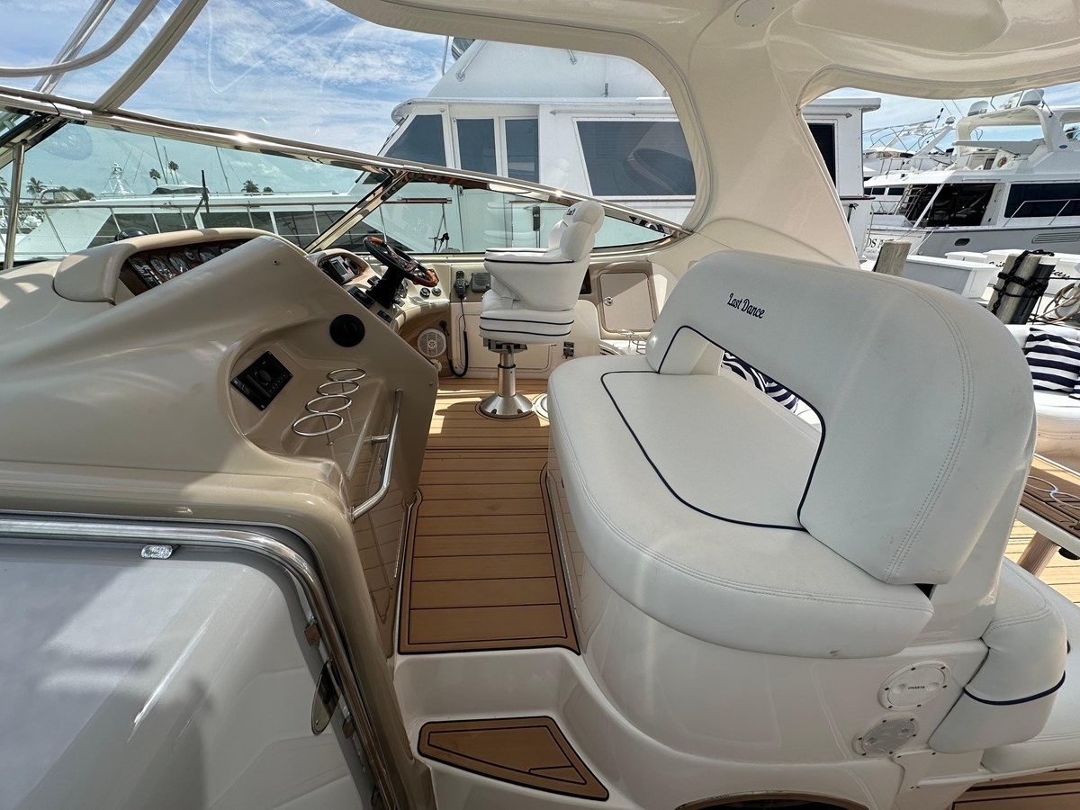 https://arconyachts.ams3.digitaloceanspaces.com/117395/conversions/large_4369957-optimize.jpg