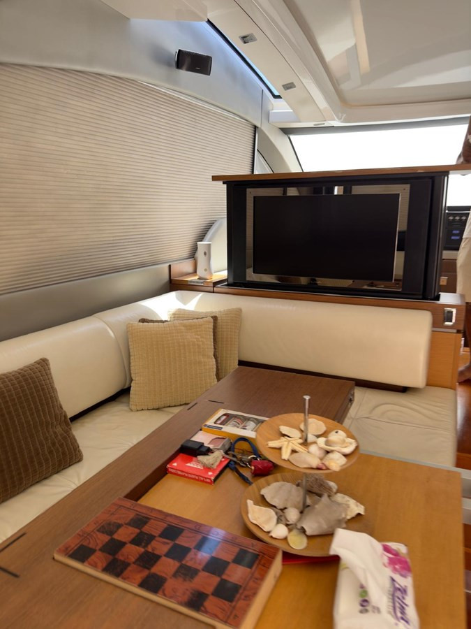 https://arconyachts.ams3.digitaloceanspaces.com/117400/conversions/large_4260751-optimize.jpg