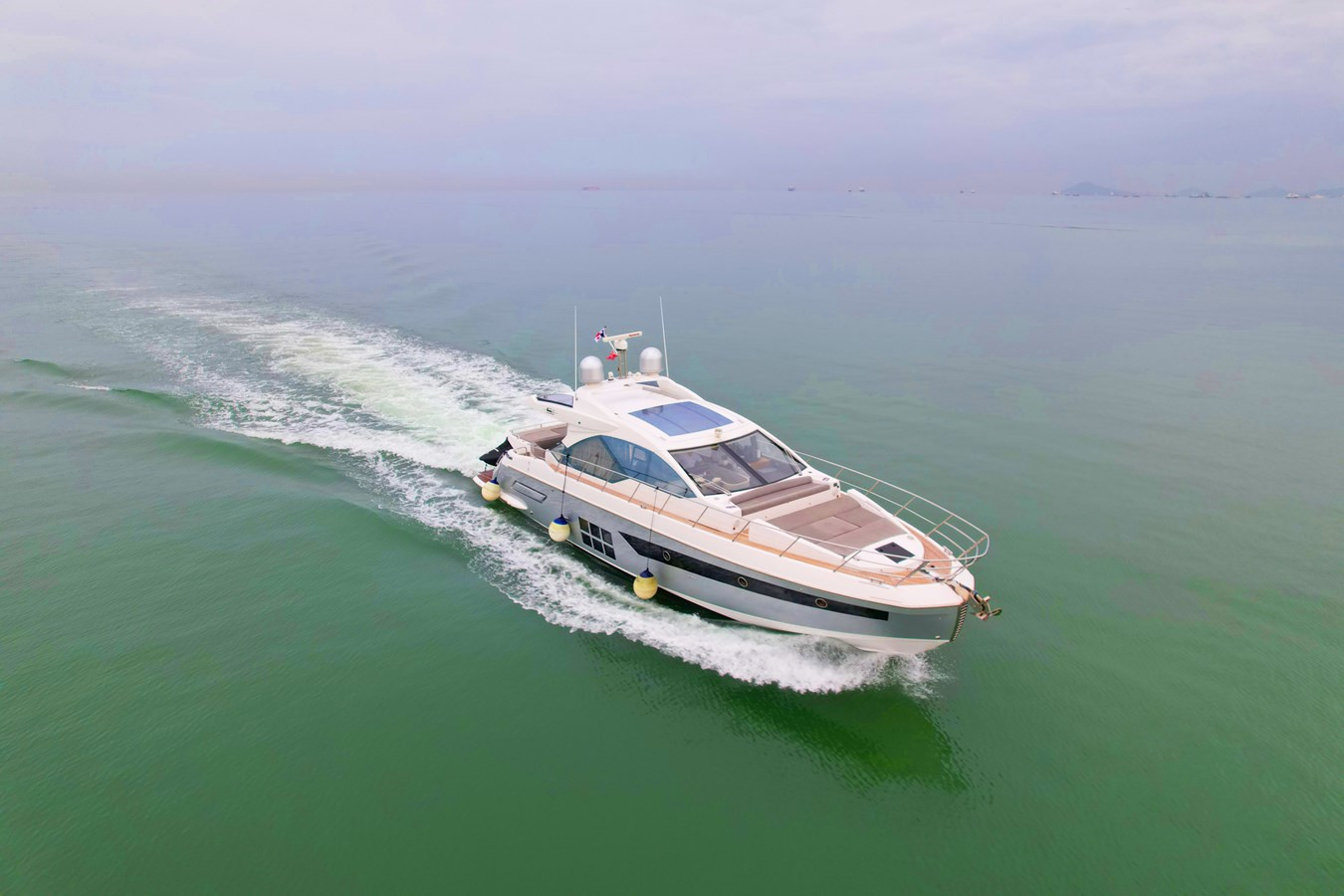 https://arconyachts.ams3.digitaloceanspaces.com/117505/conversions/large_4856946-optimize.jpg