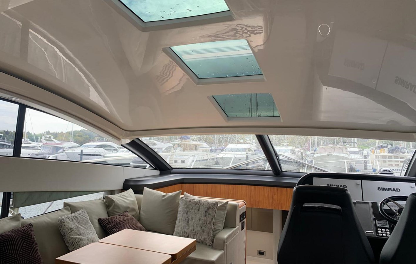 https://arconyachts.ams3.digitaloceanspaces.com/117515/conversions/large_4398030-optimize.jpg