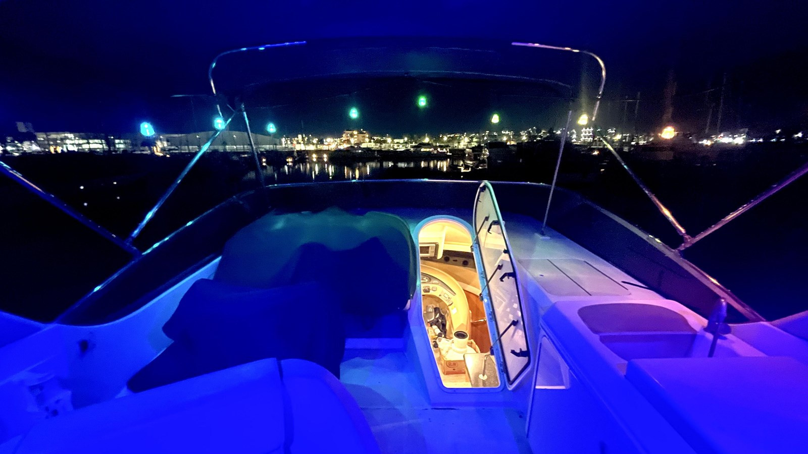 https://arconyachts.ams3.digitaloceanspaces.com/117589/conversions/large_4208579-optimize.jpg