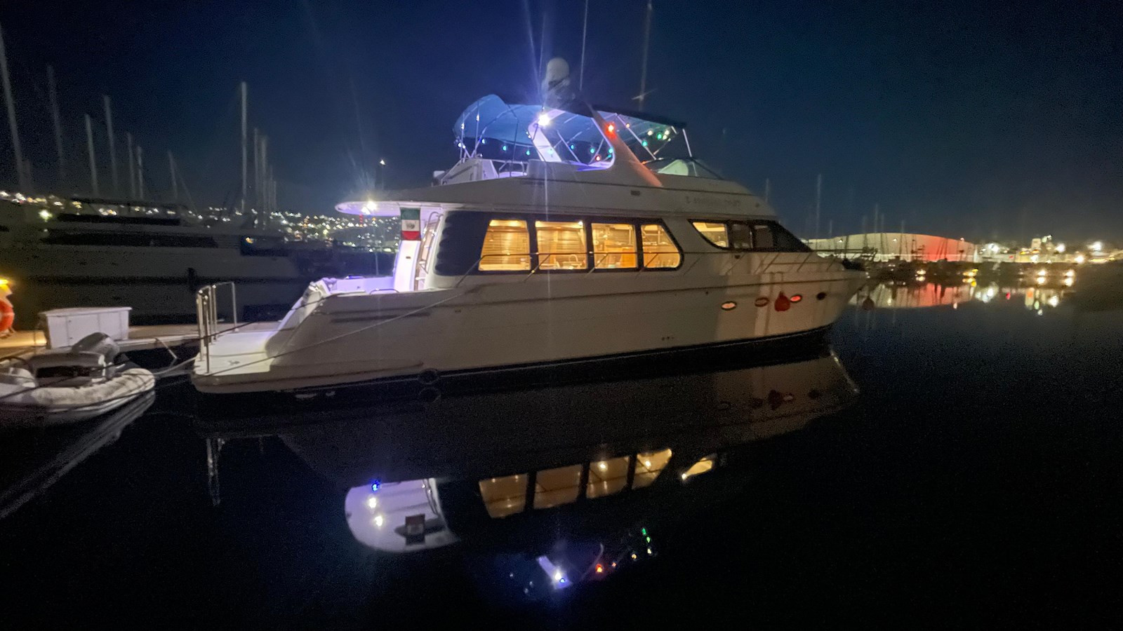 https://arconyachts.ams3.digitaloceanspaces.com/117592/conversions/large_4208580-optimize.jpg