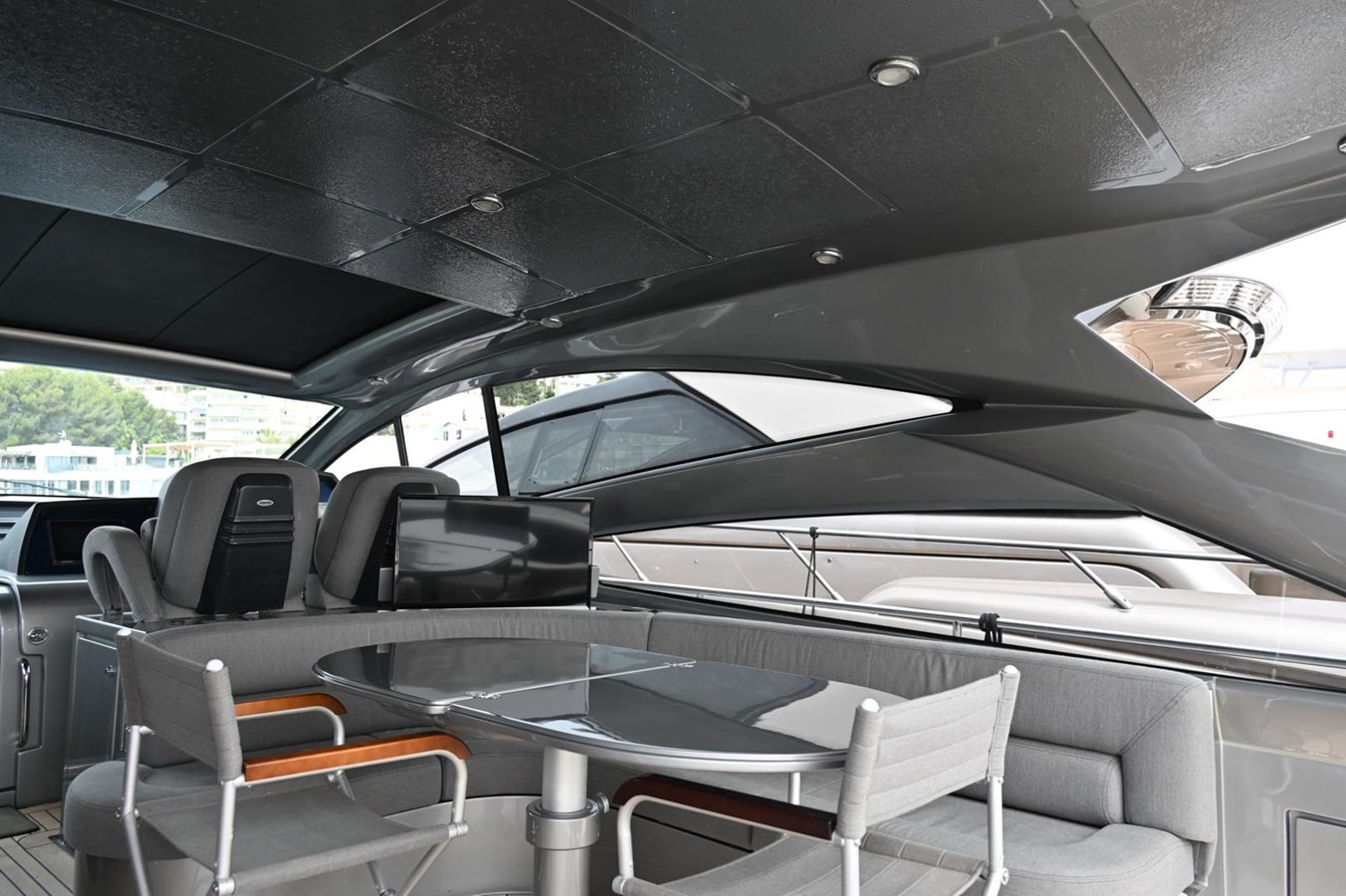 https://arconyachts.ams3.digitaloceanspaces.com/117604/conversions/large_4191902-optimize.jpg