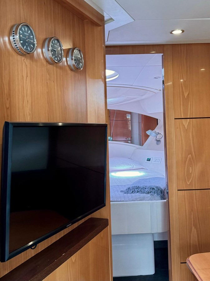 https://arconyachts.ams3.digitaloceanspaces.com/117618/conversions/large_4191908-optimize.jpg