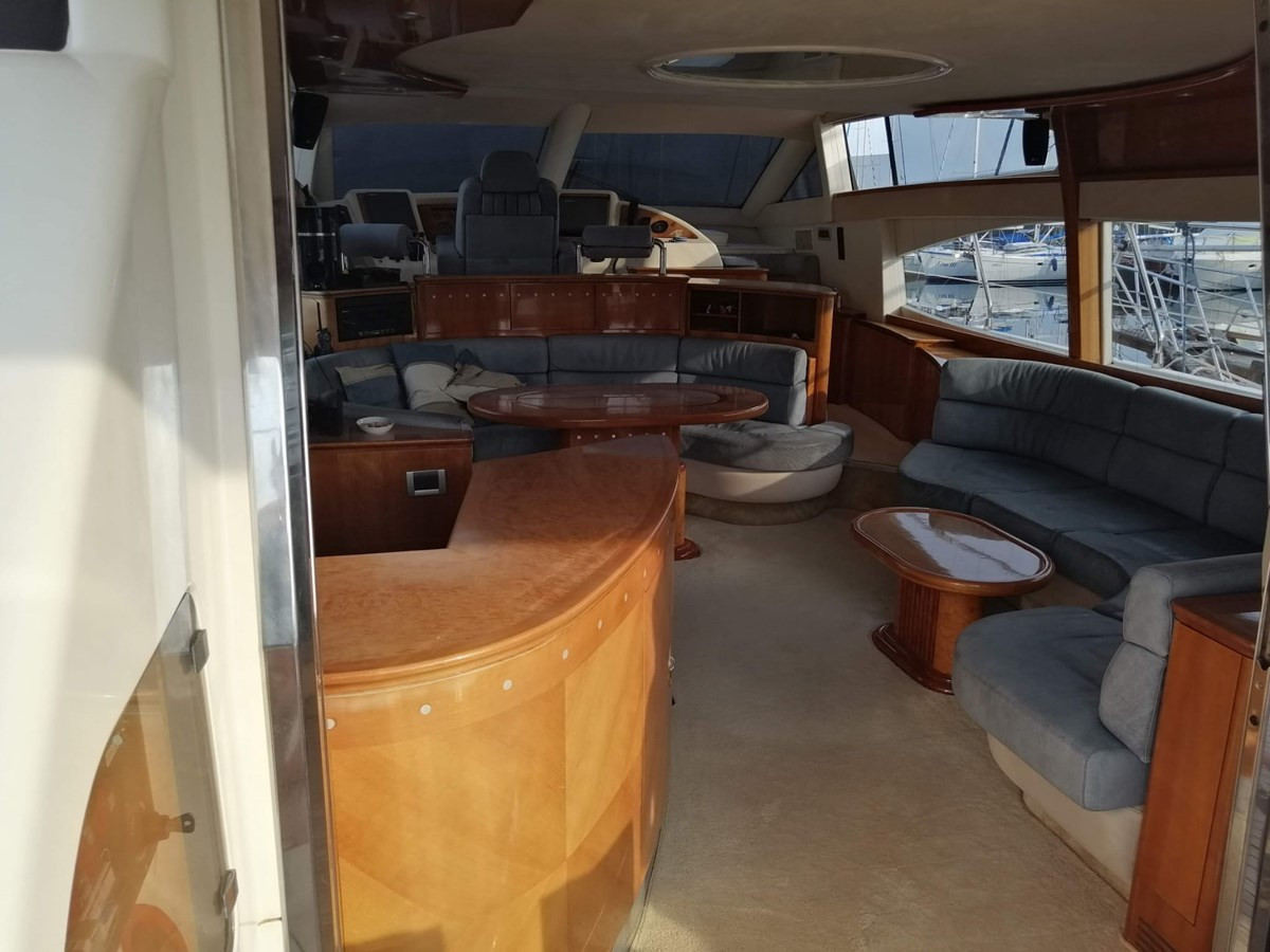 https://arconyachts.ams3.digitaloceanspaces.com/117626/conversions/large_4536013-optimize.jpg