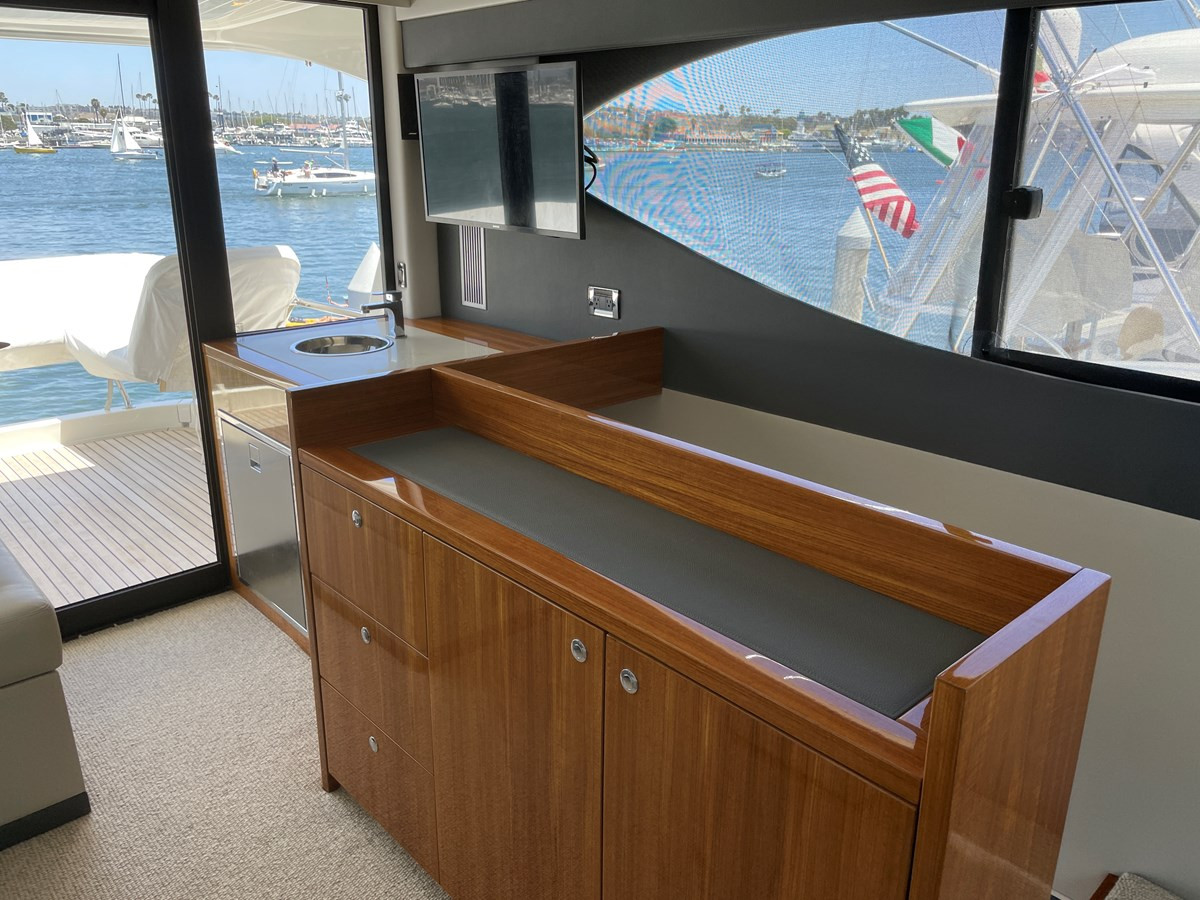 https://arconyachts.ams3.digitaloceanspaces.com/117799/conversions/large_3556088-optimize.jpg