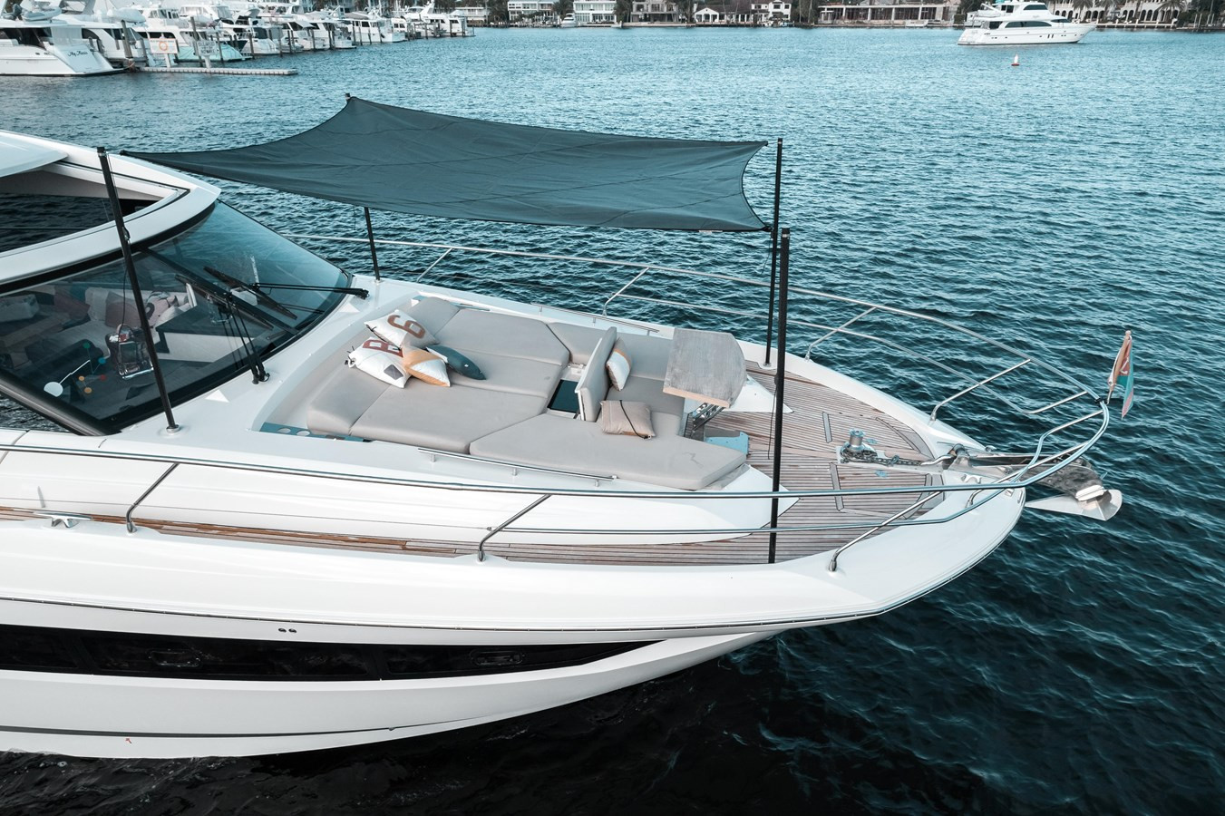 https://arconyachts.ams3.digitaloceanspaces.com/117836/conversions/large_3652843-optimize.jpg