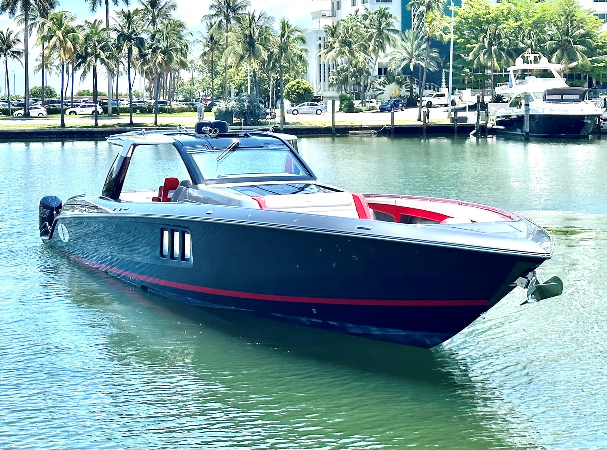 https://arconyachts.ams3.digitaloceanspaces.com/117879/conversions/large_3850853-optimize.jpg