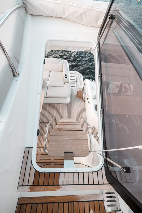 https://arconyachts.ams3.digitaloceanspaces.com/117884/conversions/large_3652861-optimize.jpg