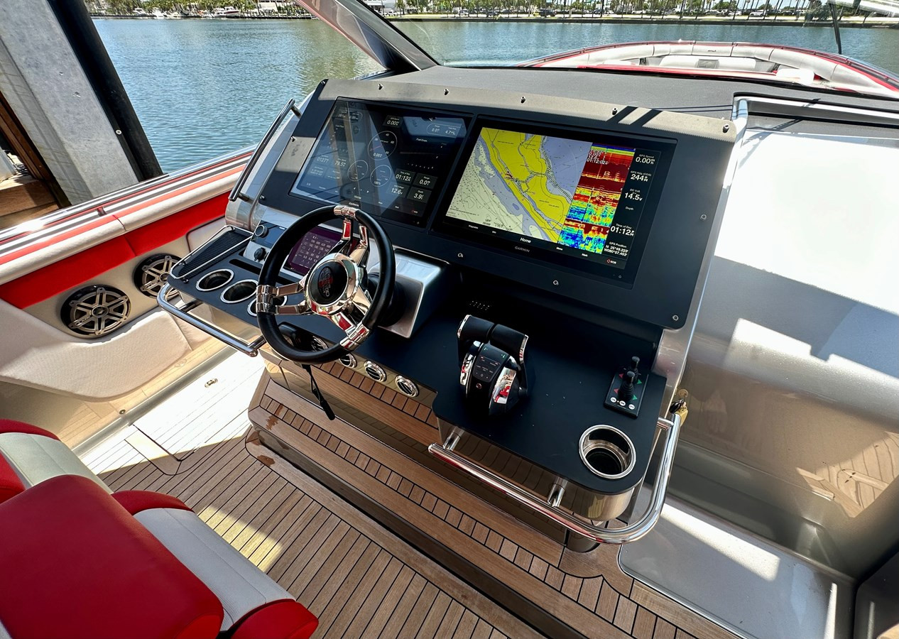 https://arconyachts.ams3.digitaloceanspaces.com/117903/conversions/large_3850861-optimize.jpg