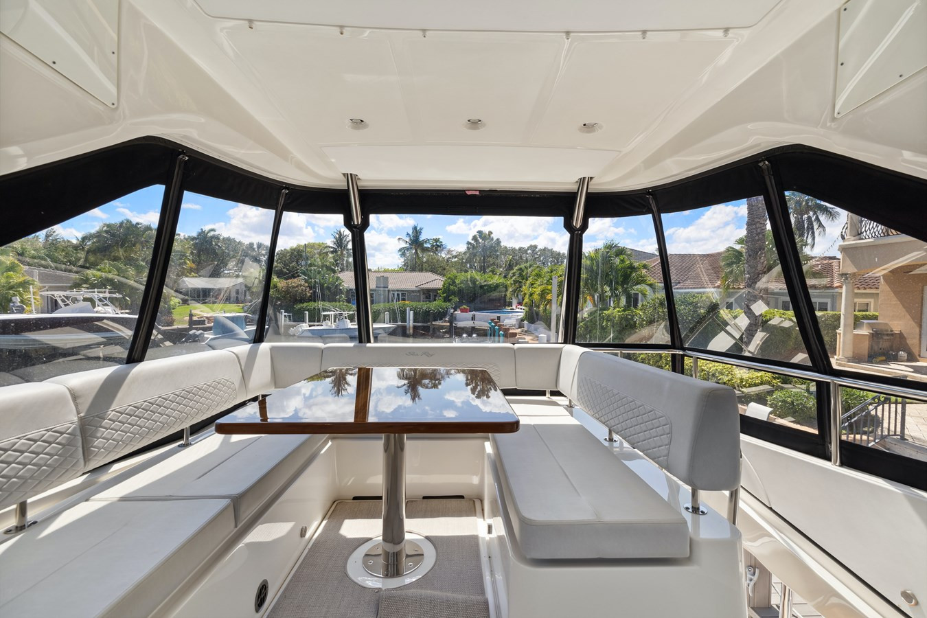 https://arconyachts.ams3.digitaloceanspaces.com/117914/conversions/large_3791677-optimize.jpg