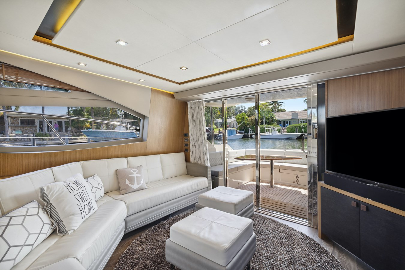 https://arconyachts.ams3.digitaloceanspaces.com/117937/conversions/large_3791685-optimize.jpg