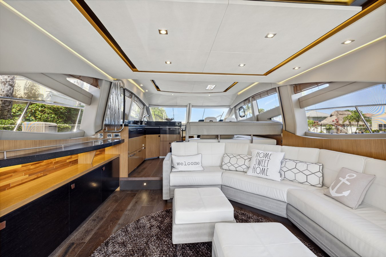 https://arconyachts.ams3.digitaloceanspaces.com/117943/conversions/large_3791687-optimize.jpg