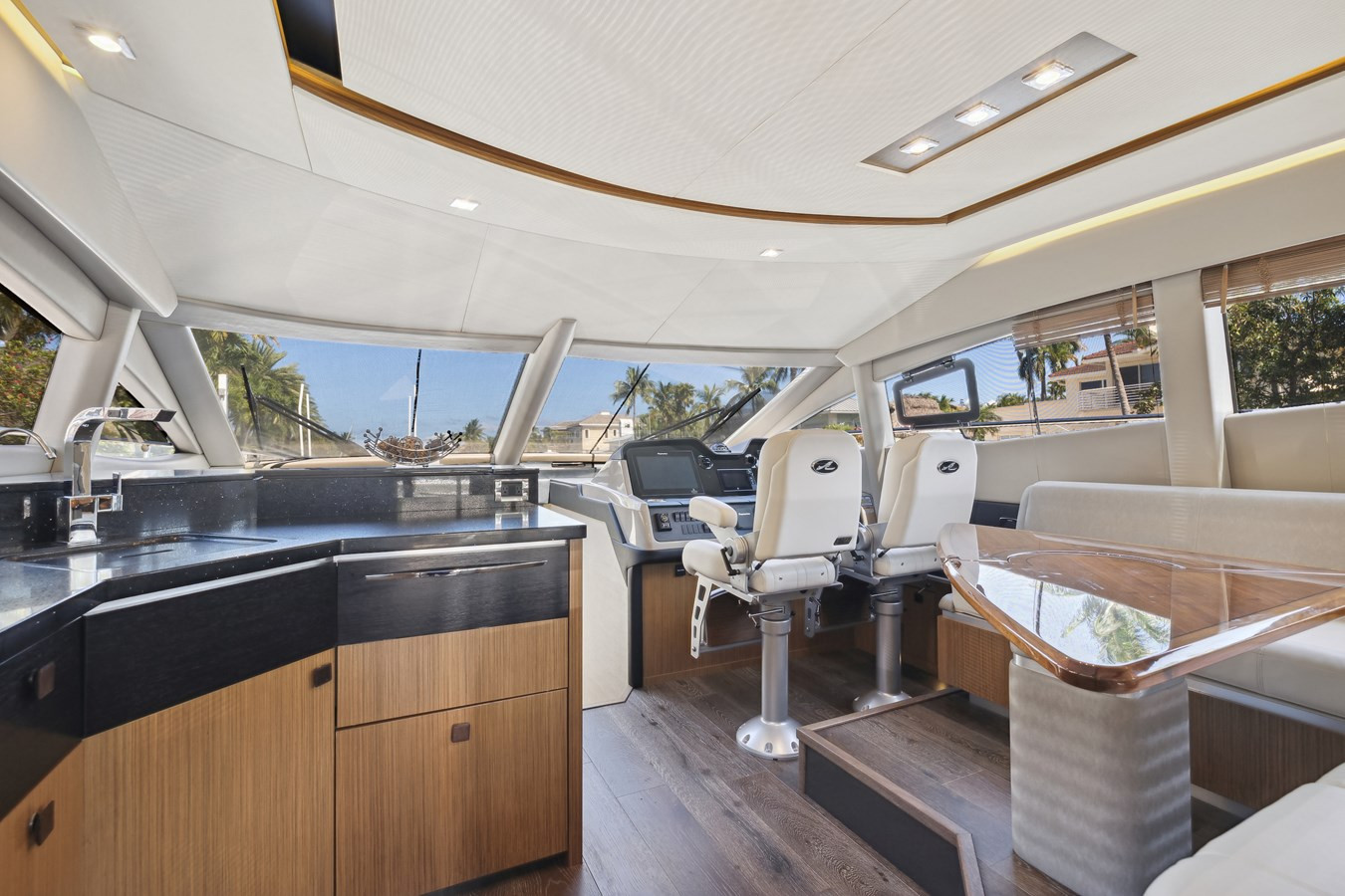 https://arconyachts.ams3.digitaloceanspaces.com/117955/conversions/large_3791691-optimize.jpg